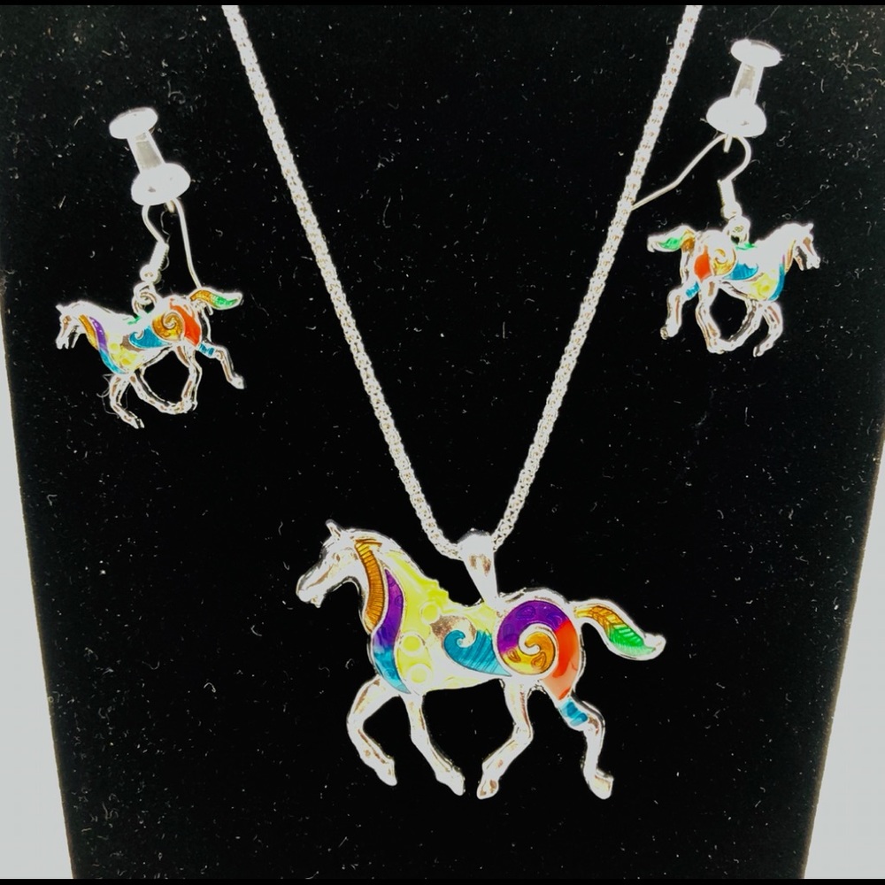 Novadab Silver tone Necklace & Earrings Horses
